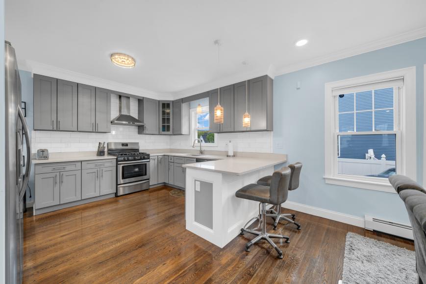 72 Main St. – photo 2