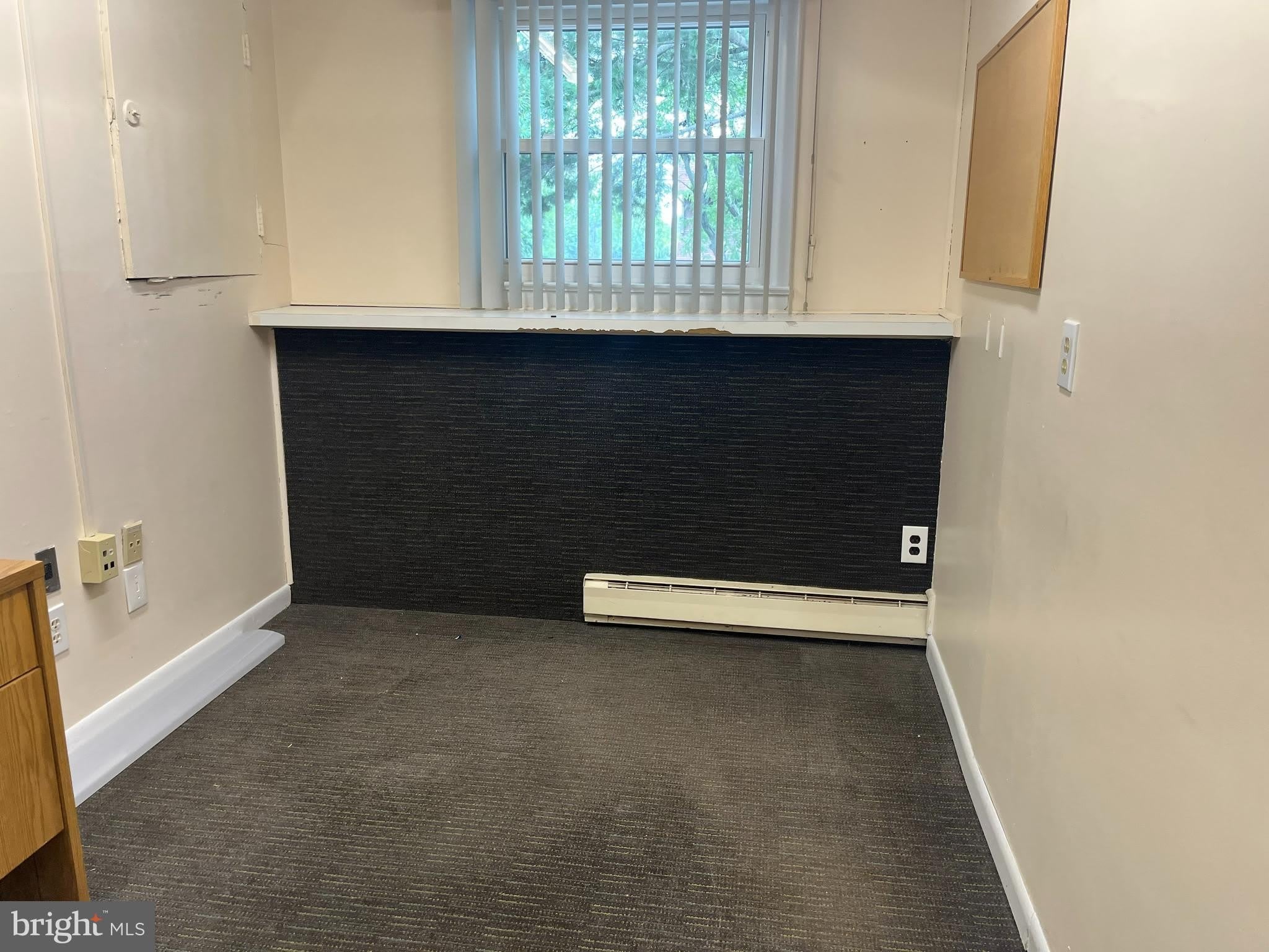 1180 KARIN Street – photo 4