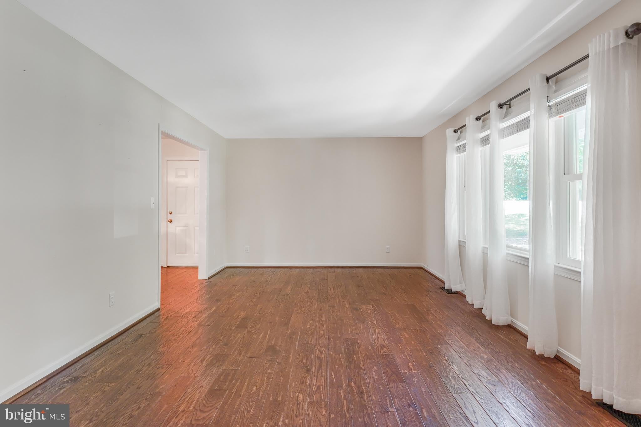 2 Adam Court – photo 4