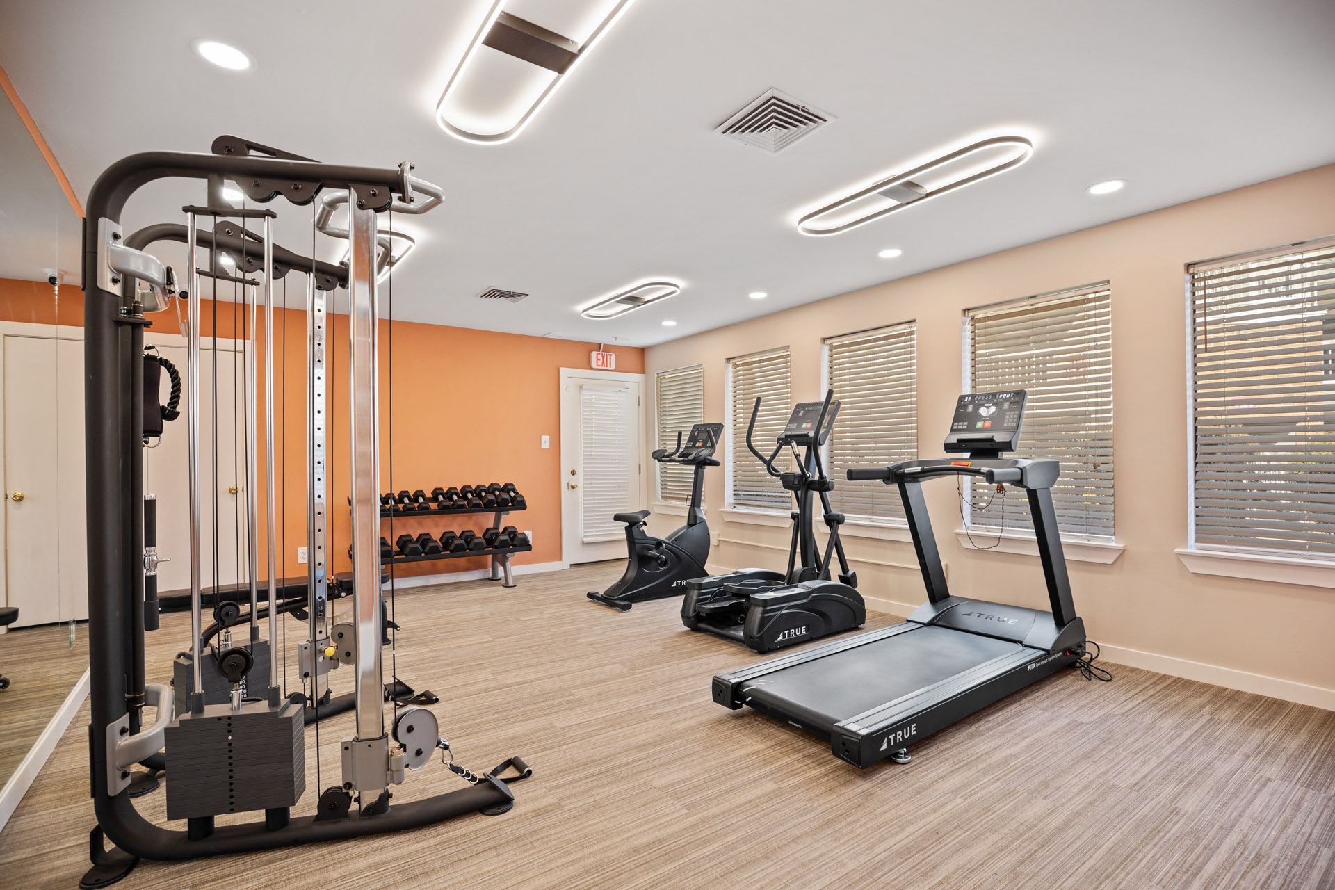 Oak City Apartments – photo 5