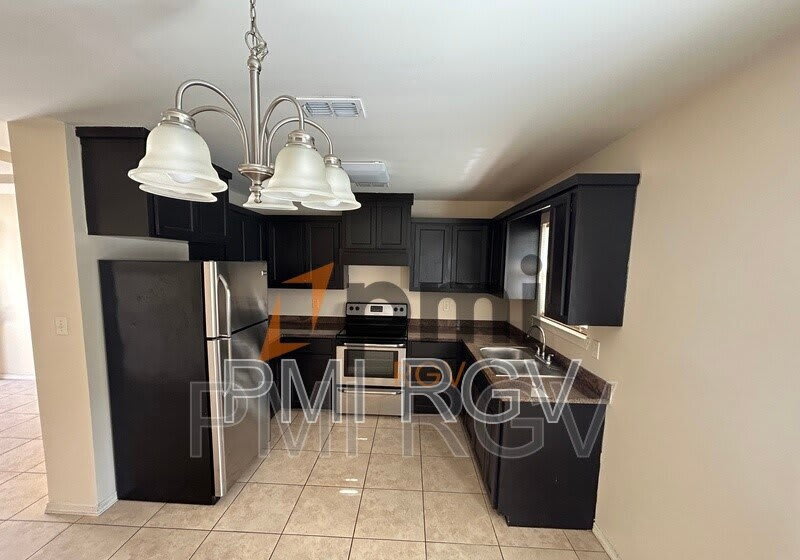 2120 Taxco Ct – photo 5