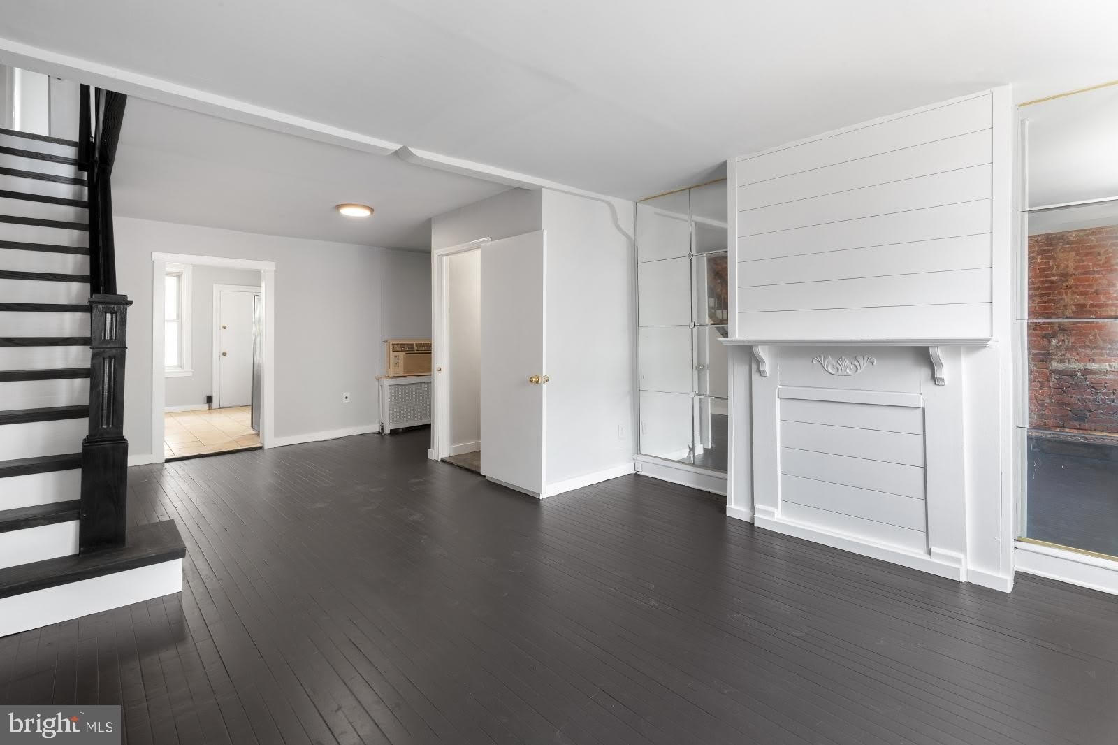 2341 WATKINS Street – photo 2