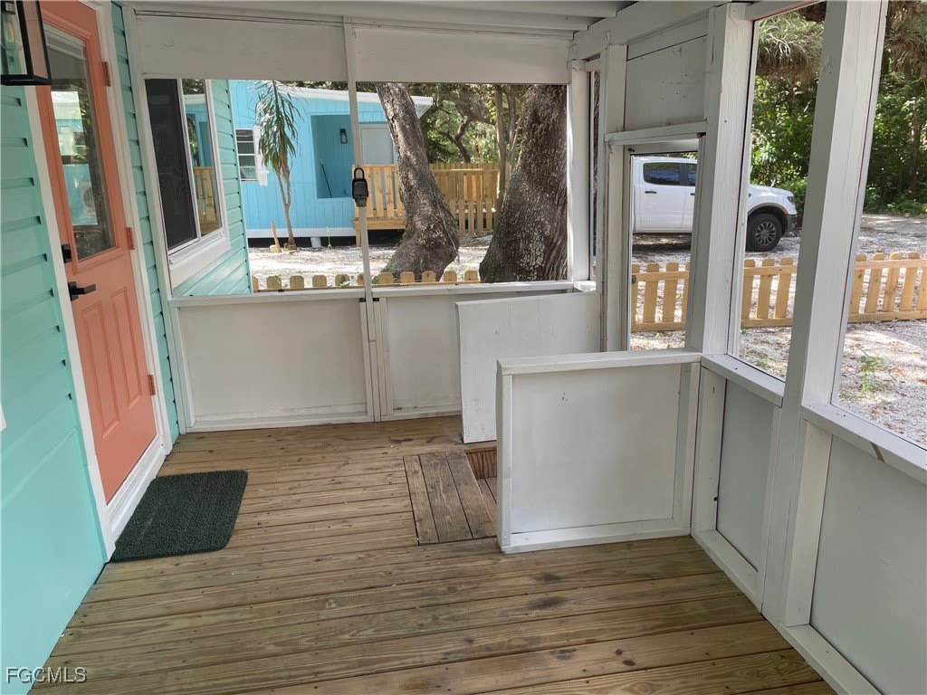 784 Oak Street – photo 5