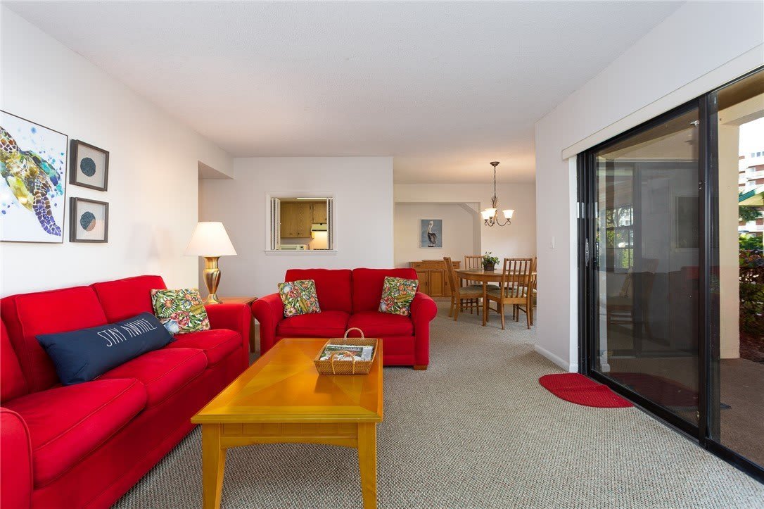 910 E Causeway Boulevard – photo 4