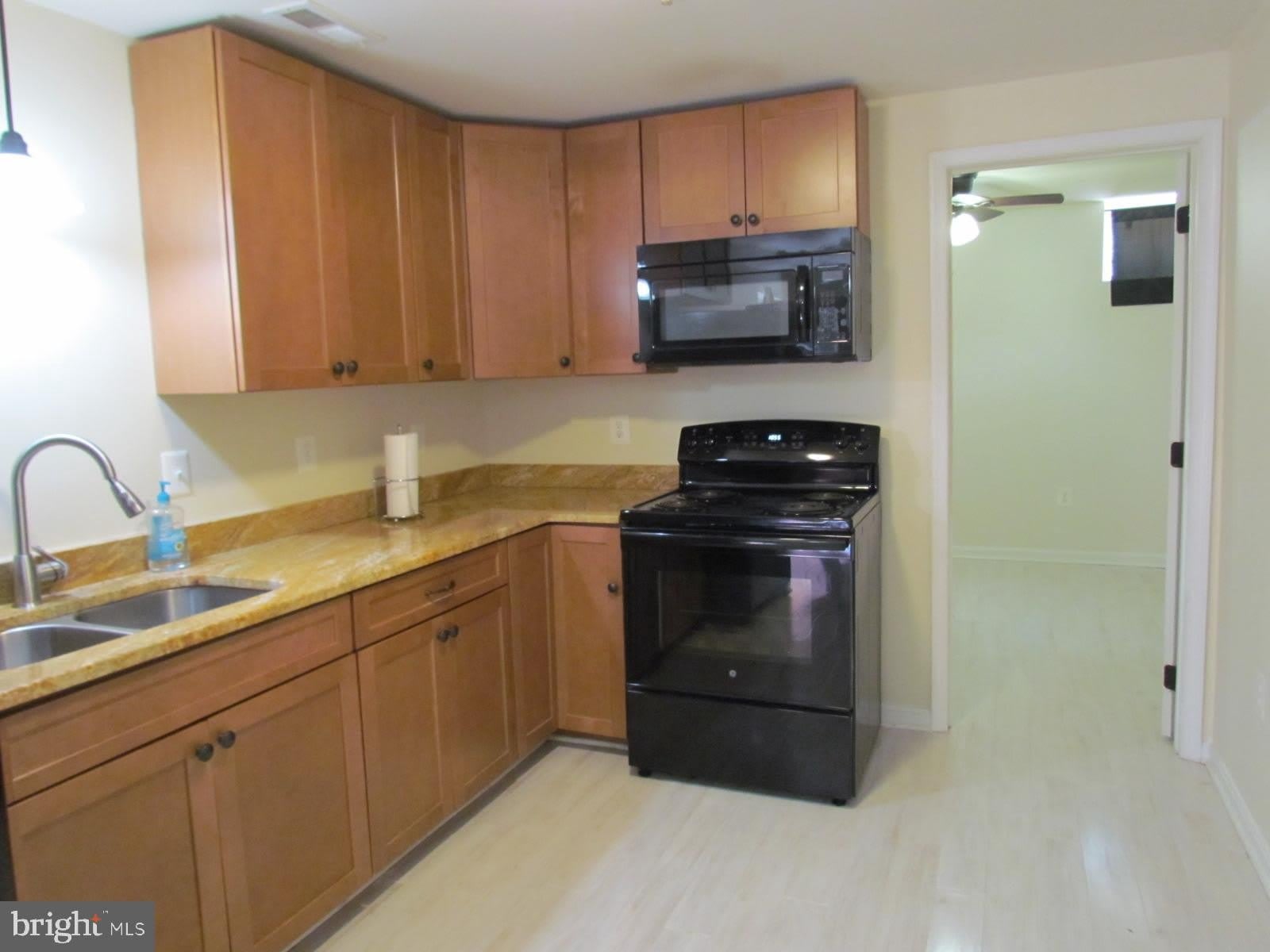 23220 SPALDING LN (BASEMENT APT) – photo 4
