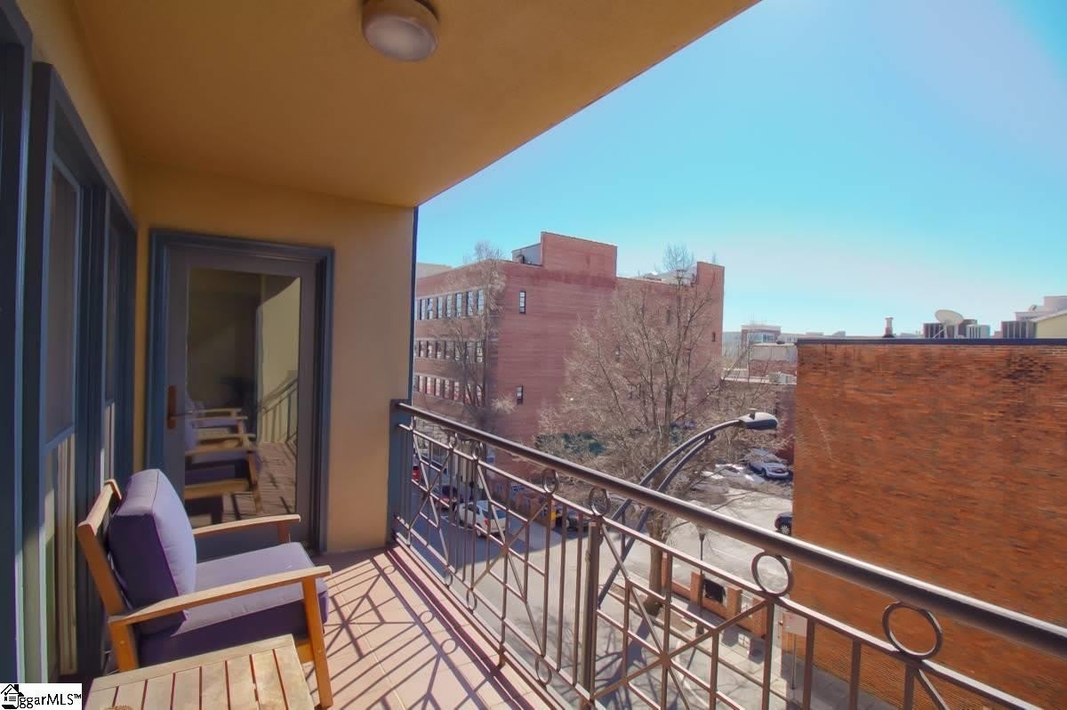 200 N Main Street – photo 2
