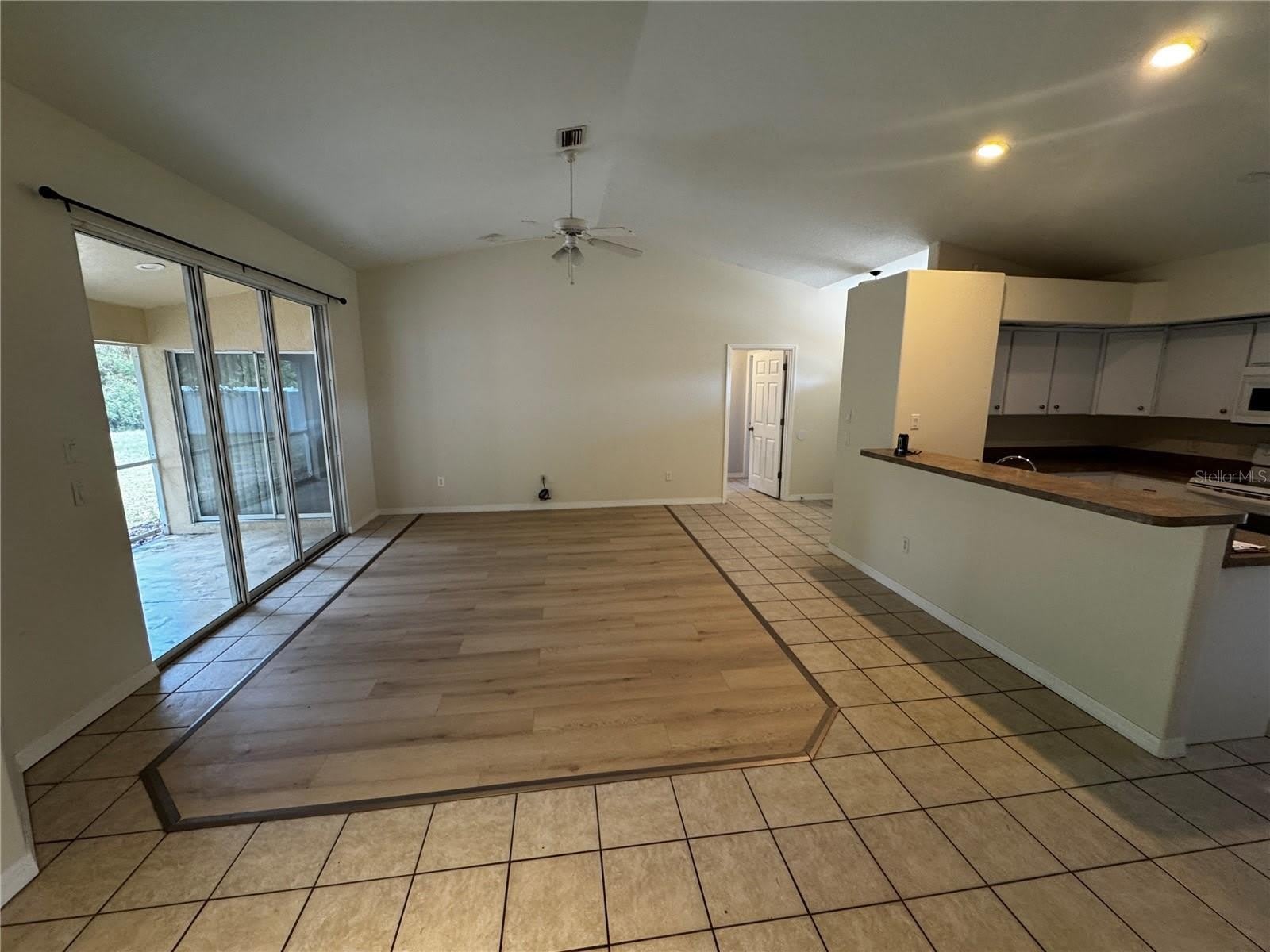 8234 MOSSBORGER Avenue – photo 2