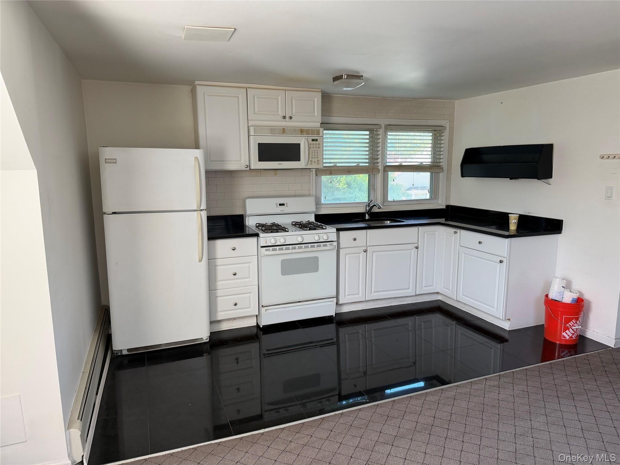 260 Toronto Avenue – photo 2