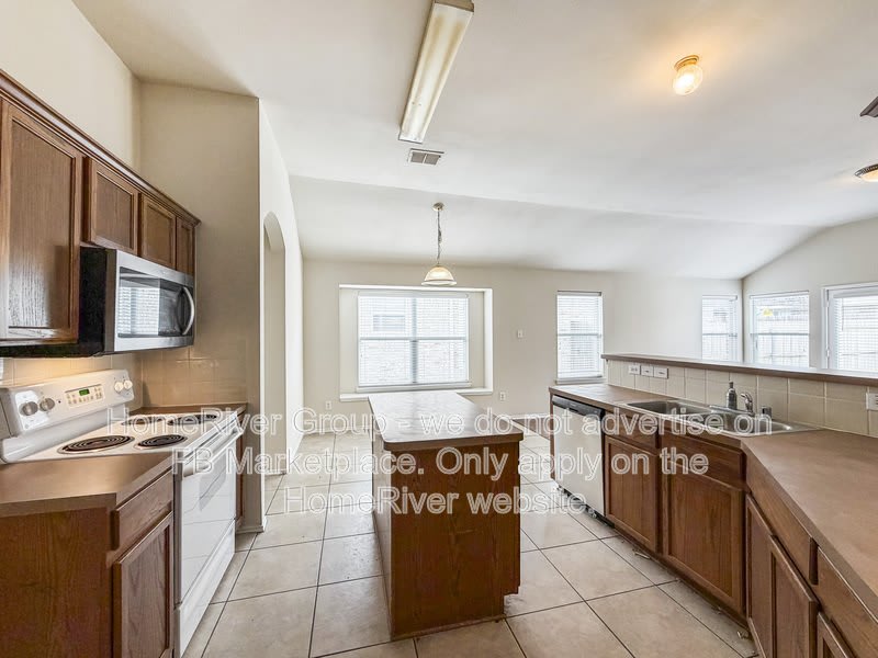 812 Sequoia Dr – photo 4