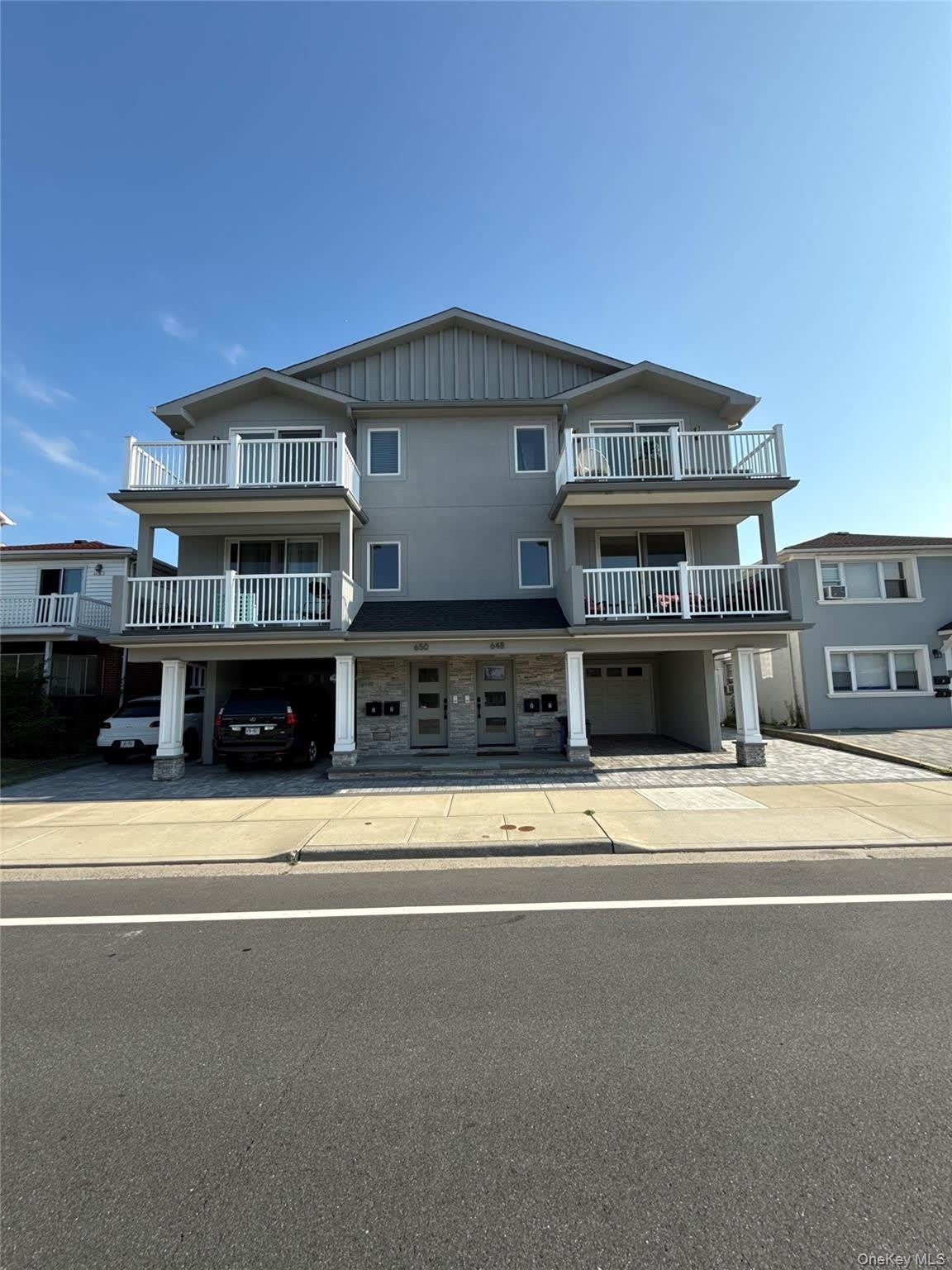648 E Broadway – photo 1