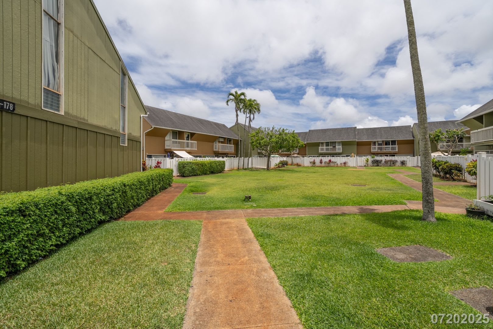 2bd / 1.5ba / 2 parking Condo in Mililani Manor – photo 5