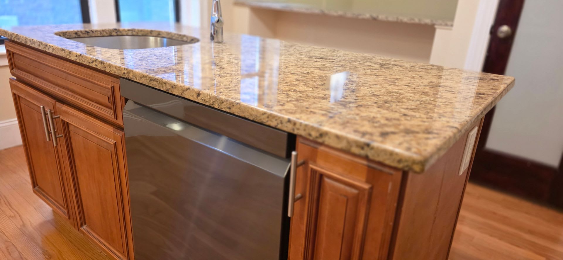 Perfect Apt Modern Sunny Spacious Apt In The Perfect Location Near Bu Campus With Heat And Hot Water Included – photo 3