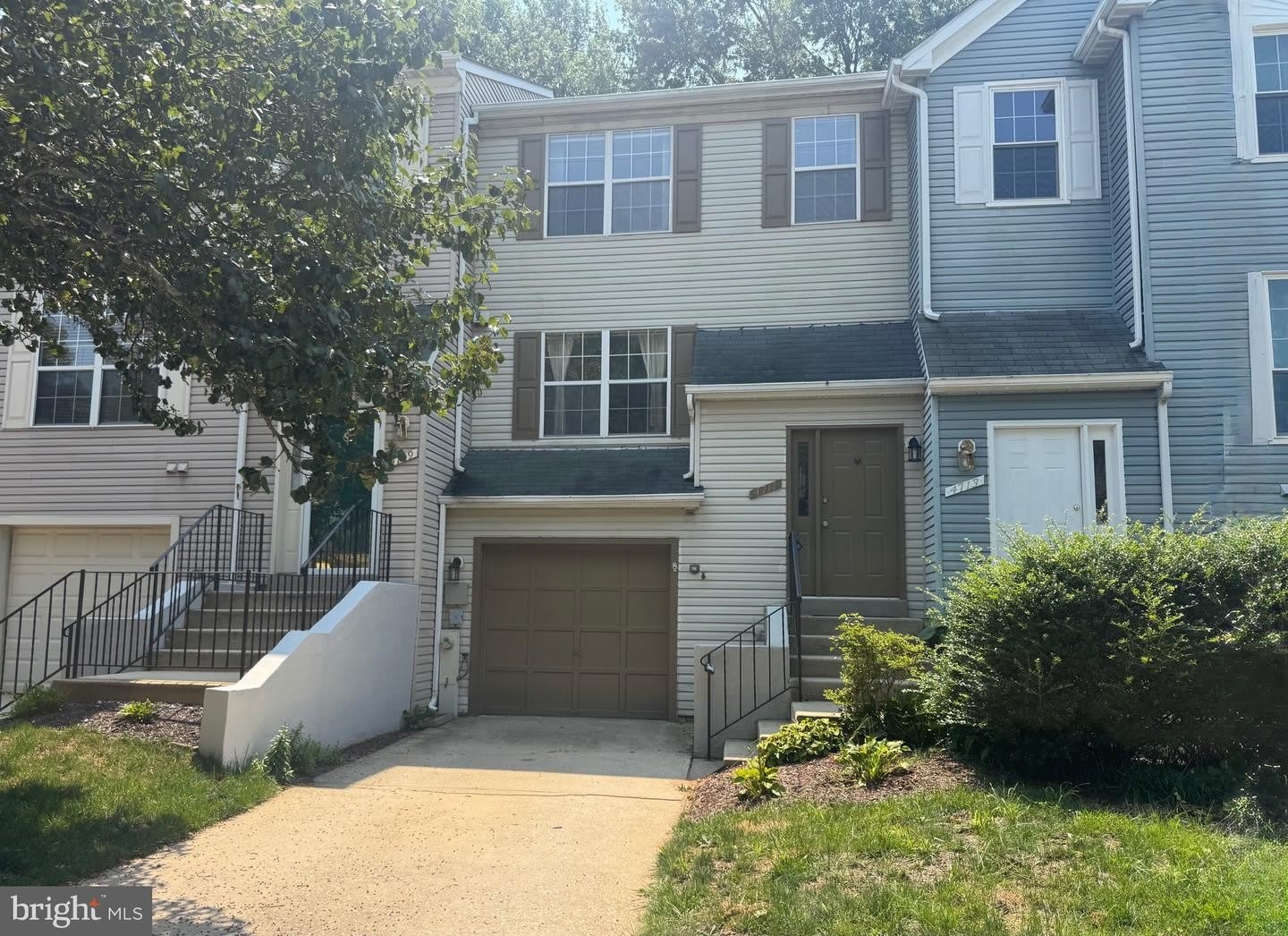 4711 LEYDEN WAY – photo 2