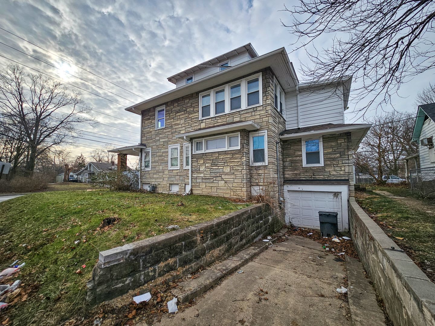4831 E Washington St – photo 3