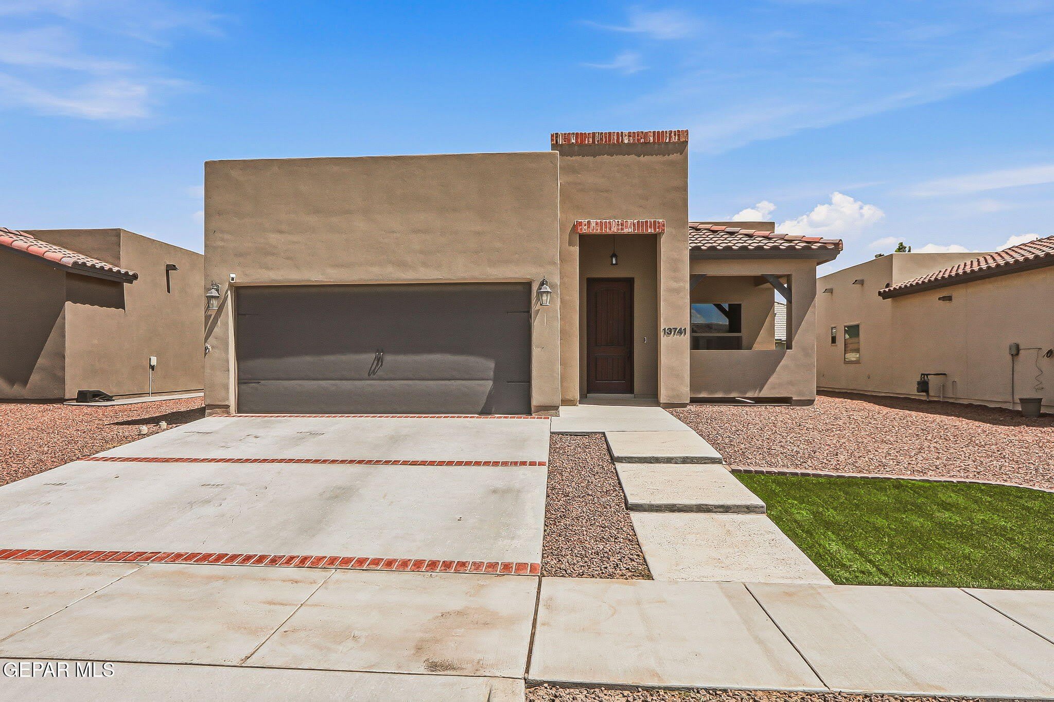 13741 Newton Court – photo 1