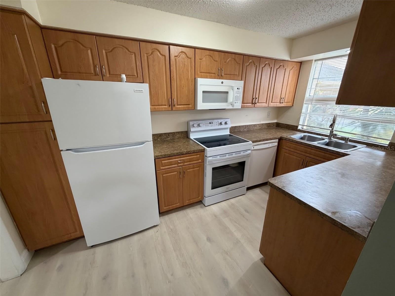 7605 PASA DOBLES Court – photo 5