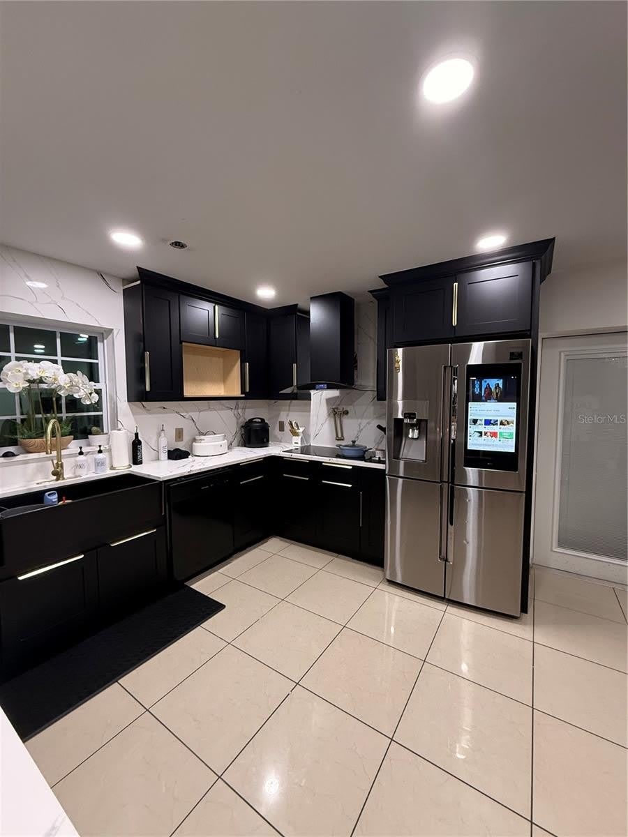 1305 E Louise Avenue – photo 2
