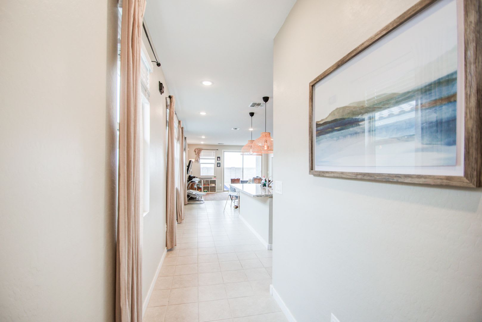Lovely Single Family 4 Bedroom For Rent – photo 4