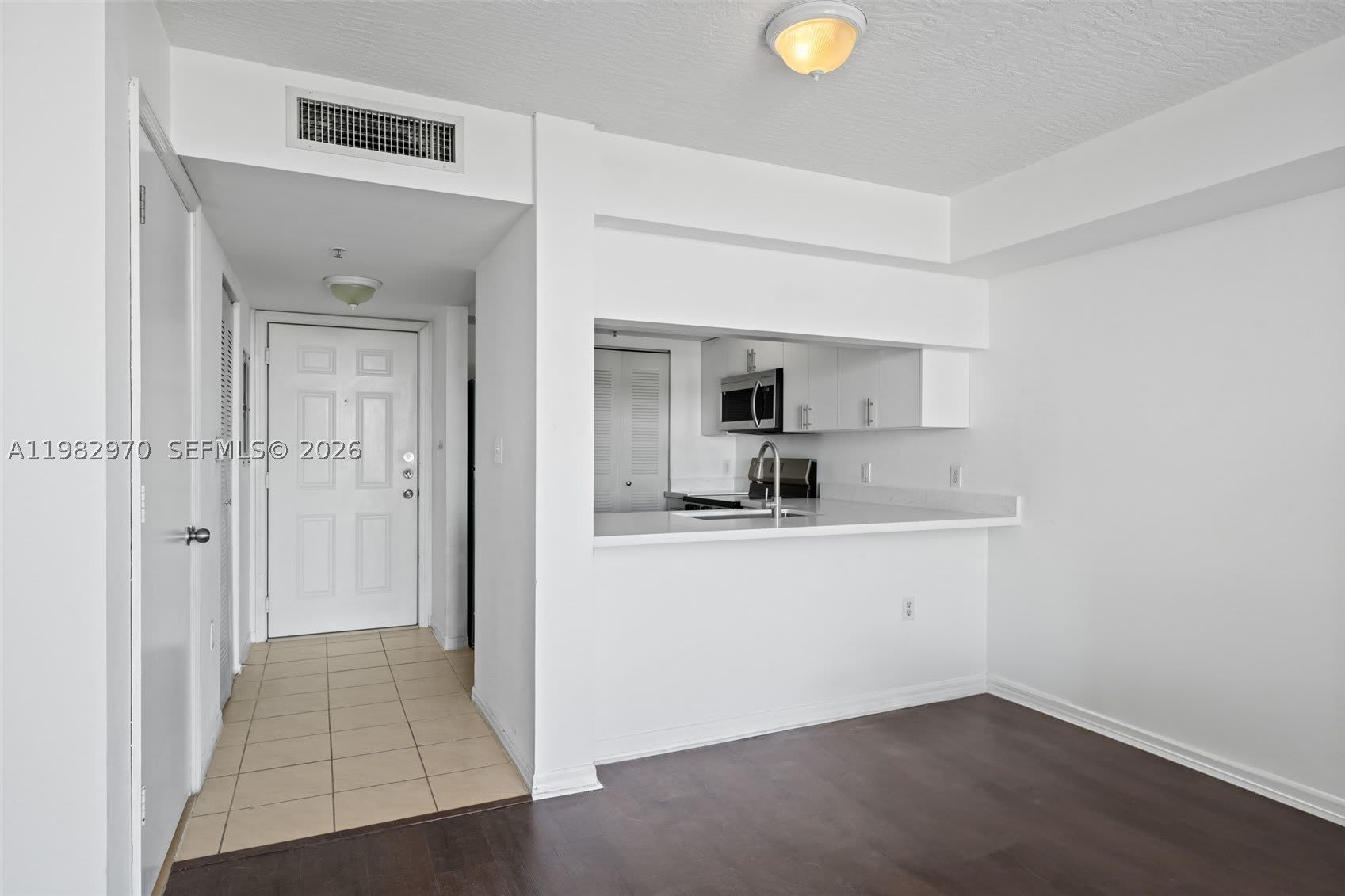 102 Sw 6Th Ave – photo 2