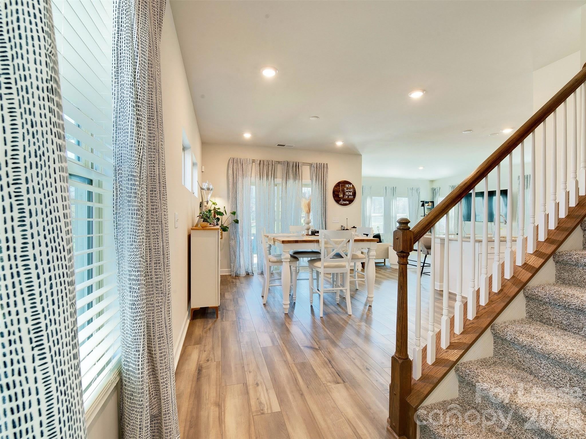4009 Woodland View Drive – photo 5