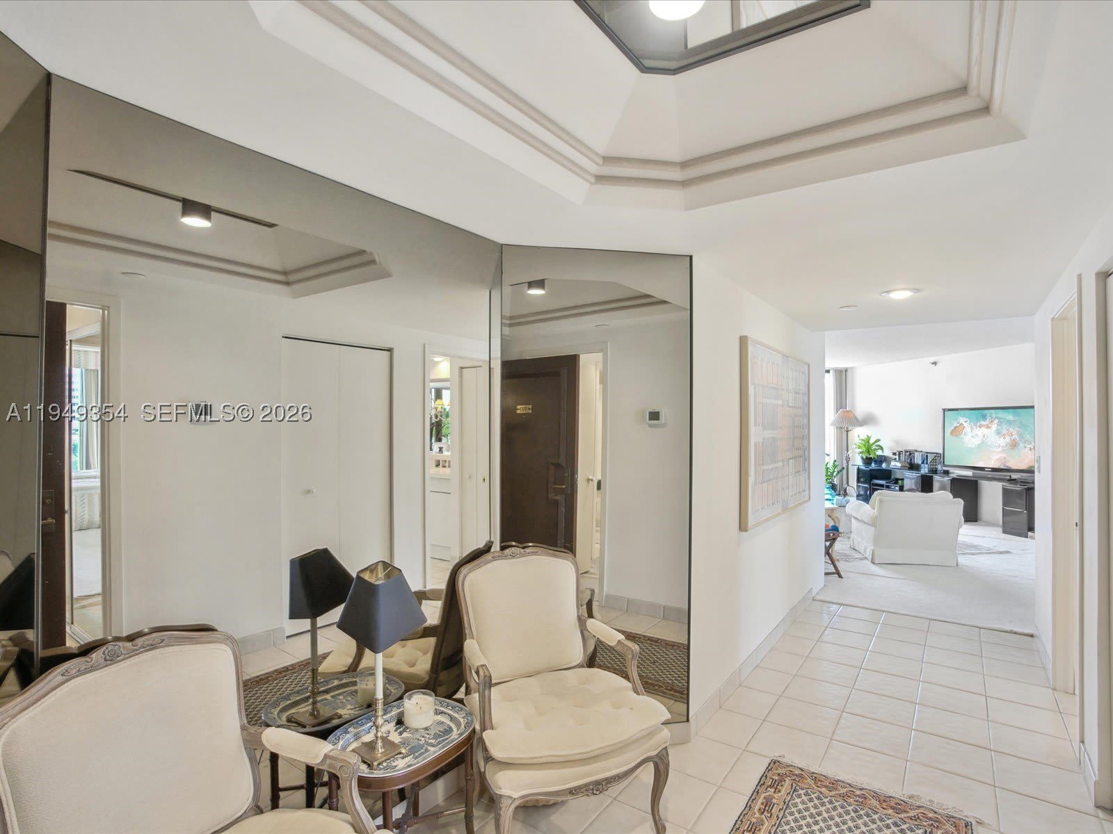 2800 Island Blvd – photo 3