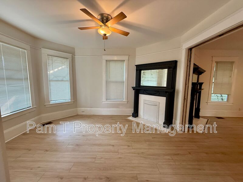 611 W 44th St – photo 4