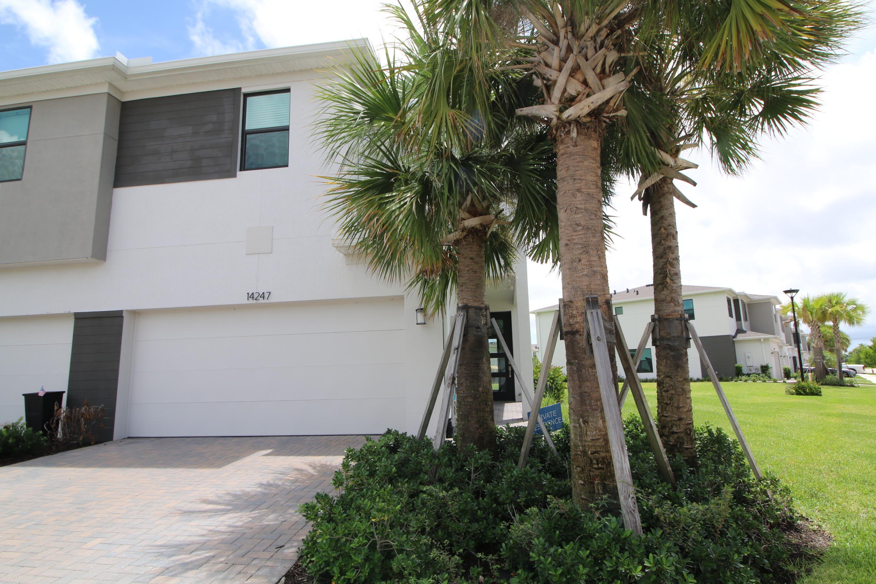 14247 Sw Solange Street – photo 2