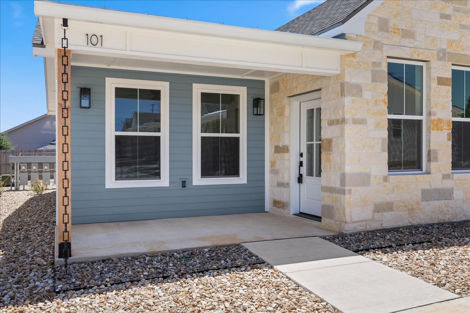 Bright Spacious Beautifully Designed 1 Bed 1 5 Bath – photo 3