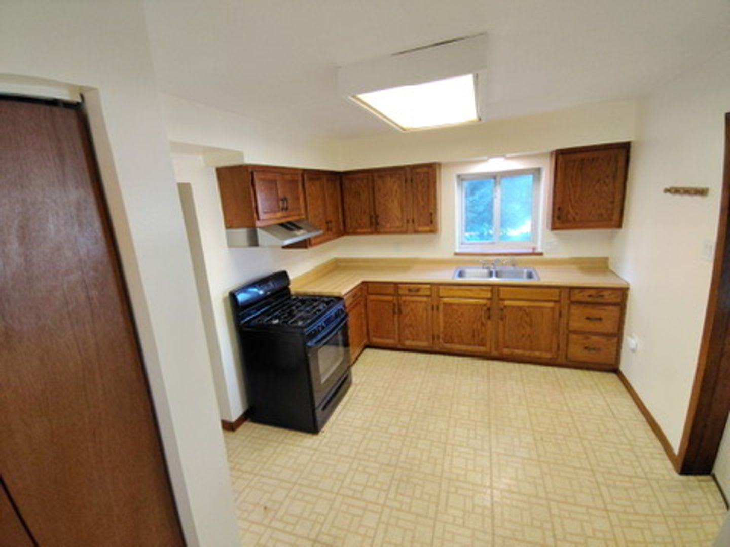 218 Butler – photo 4