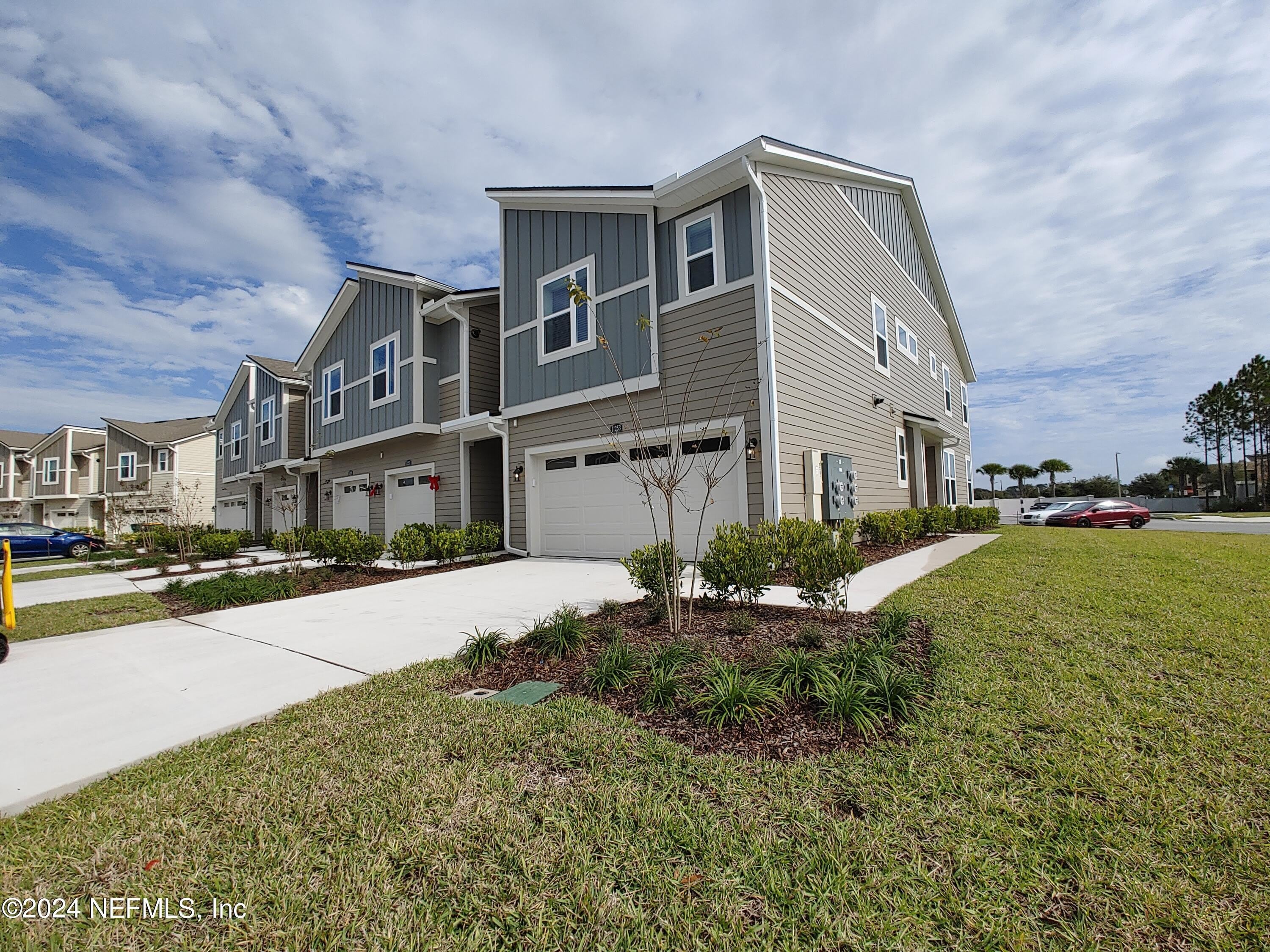 11253 MINNETTA Court – photo 2