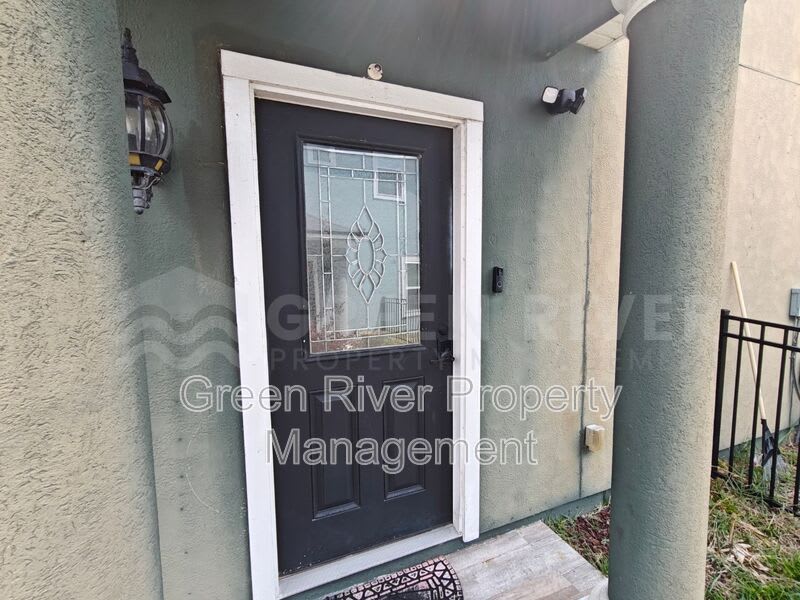 3107 Zeyno Drive – photo 3