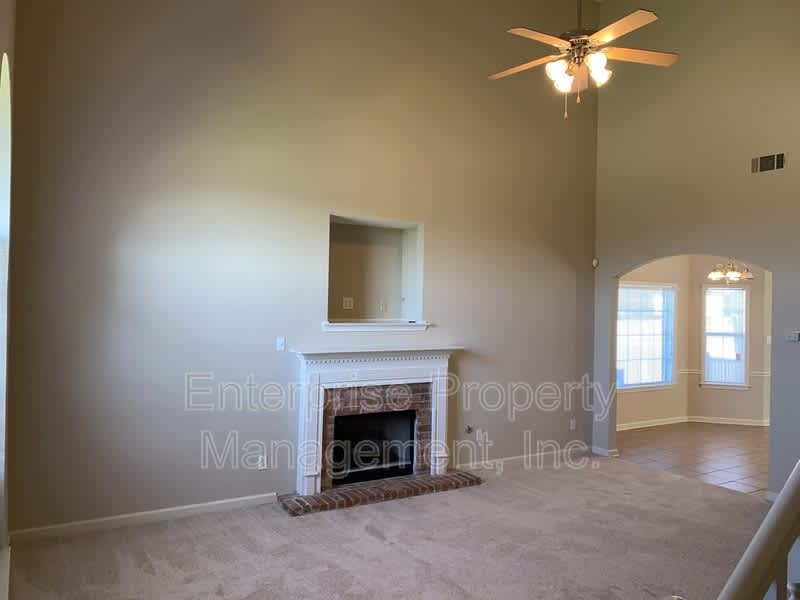 10204 Sutton Ridge Ln – photo 3