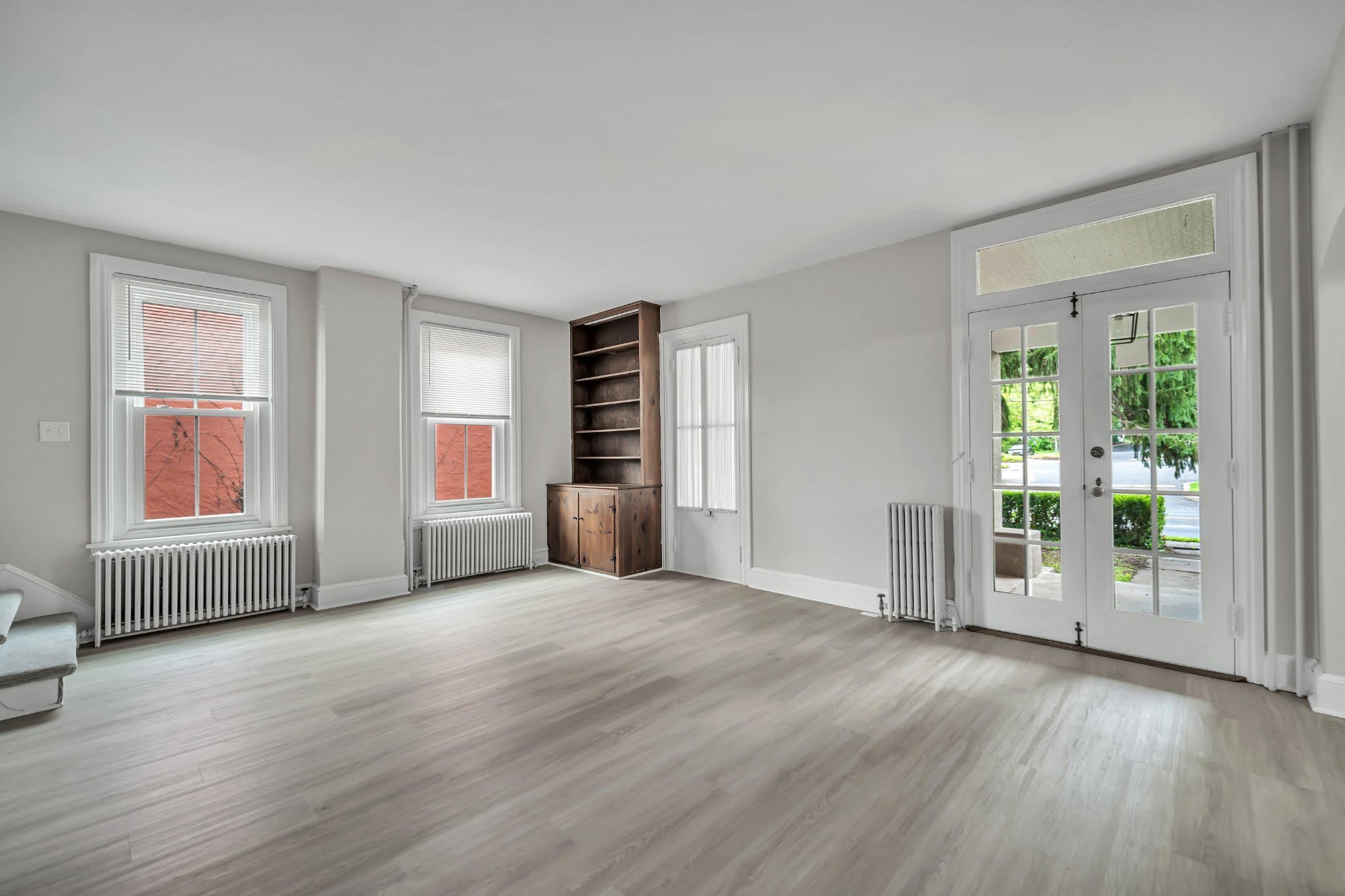 376 N Main Street – photo 4