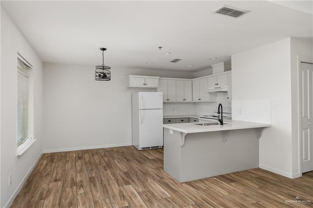 524 King Road – photo 3