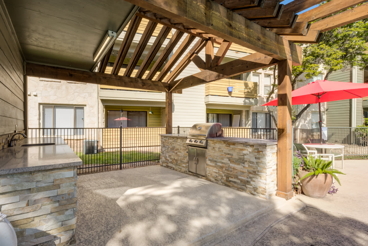 Turtle Creek Vista Apartments – photo 3