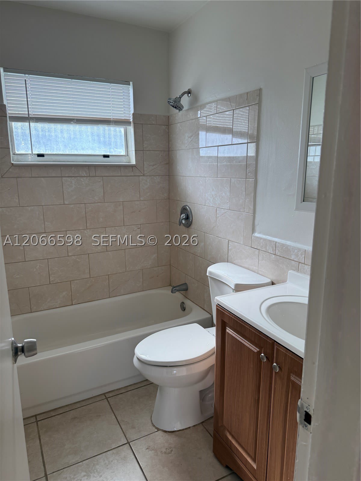 7241 Venetian St – photo 4