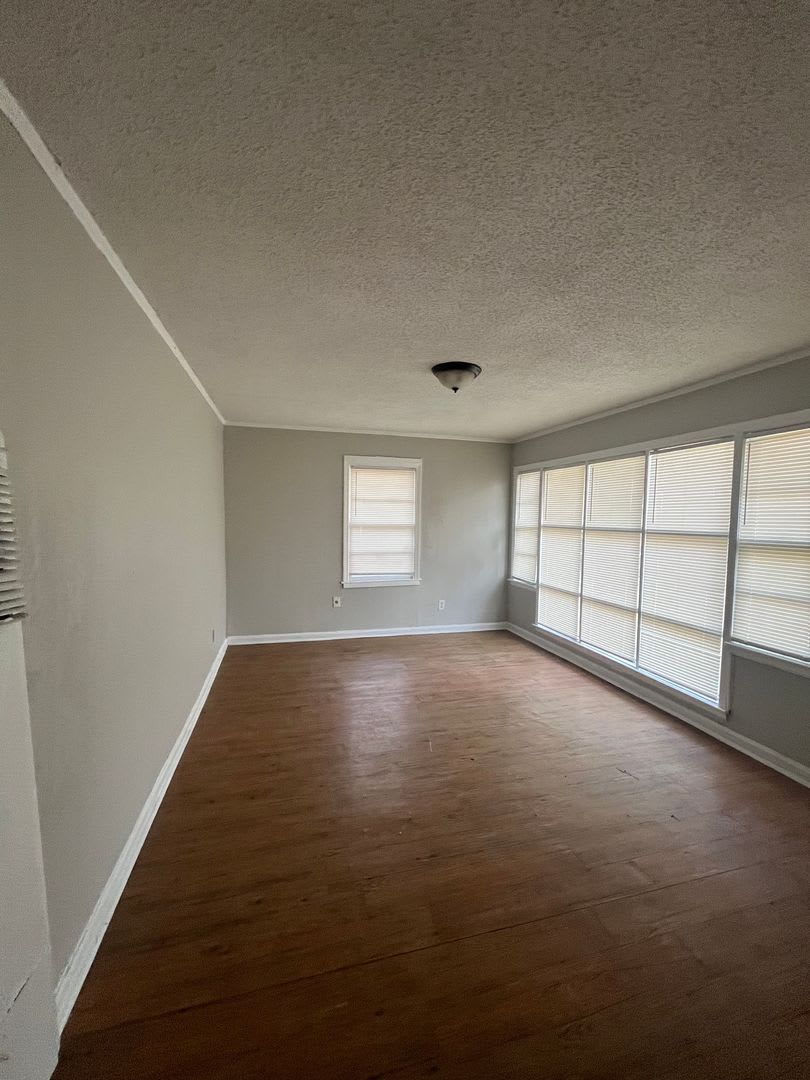 Renovated house in quite Neighborhood – photo 3