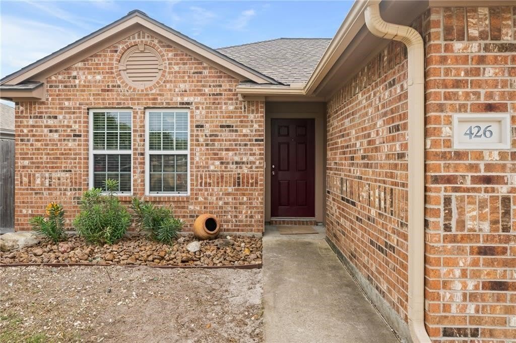 426 Oak Harbor Drive – photo 3