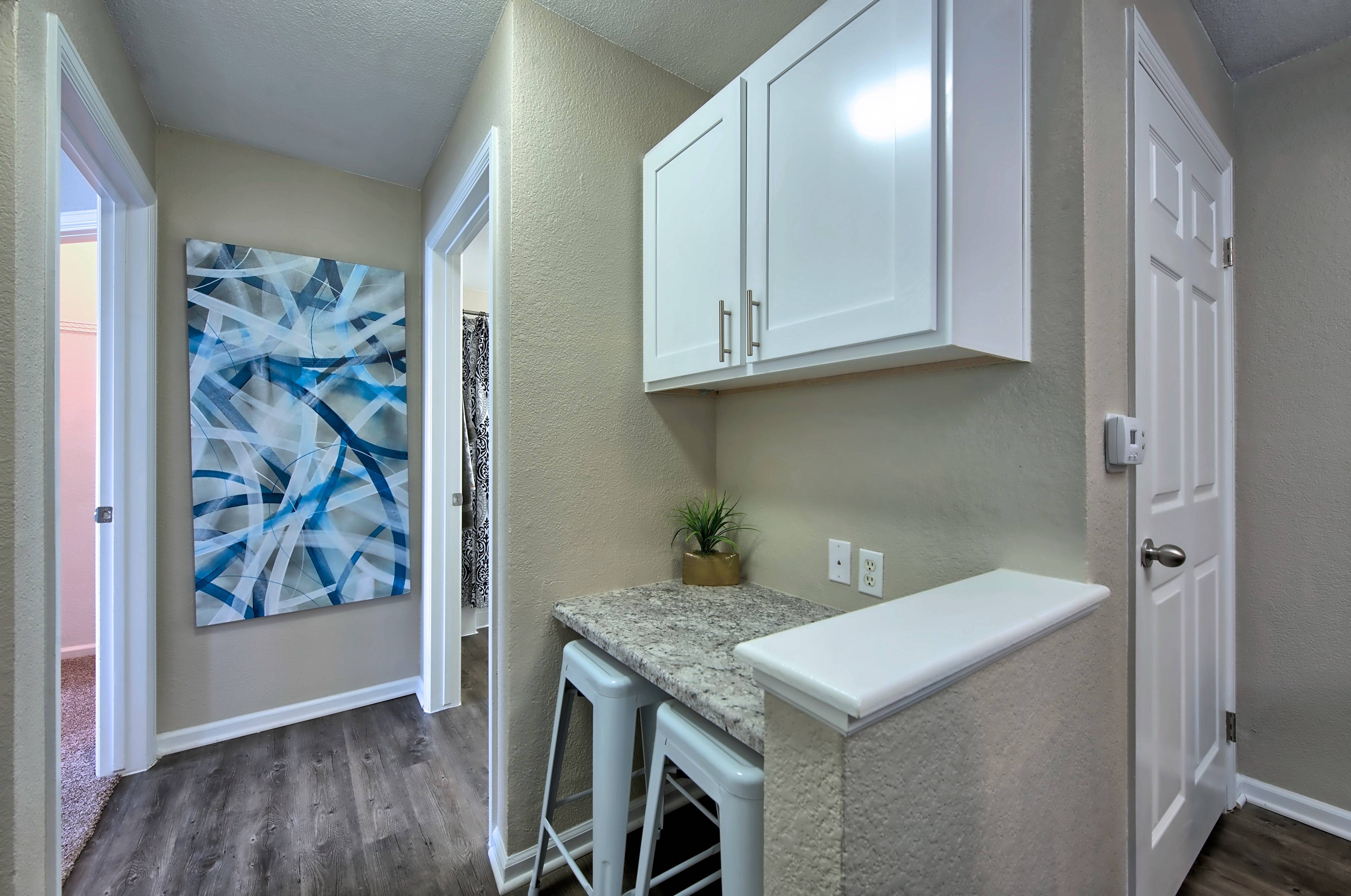 Peakview By Horseshoe Lake Apartments – photo 3