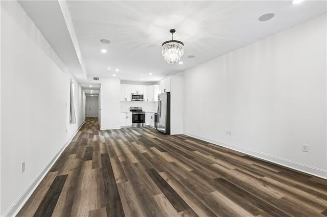 2033 CONTI Street – photo 4