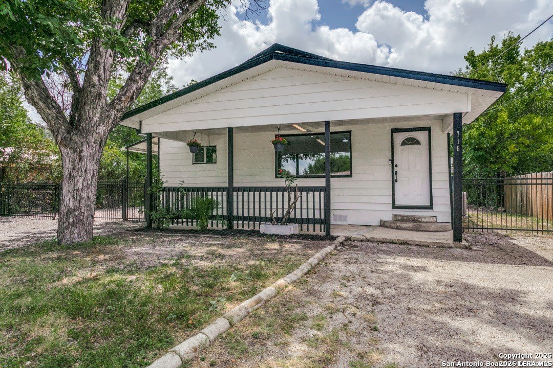 716 Vickers – photo 3