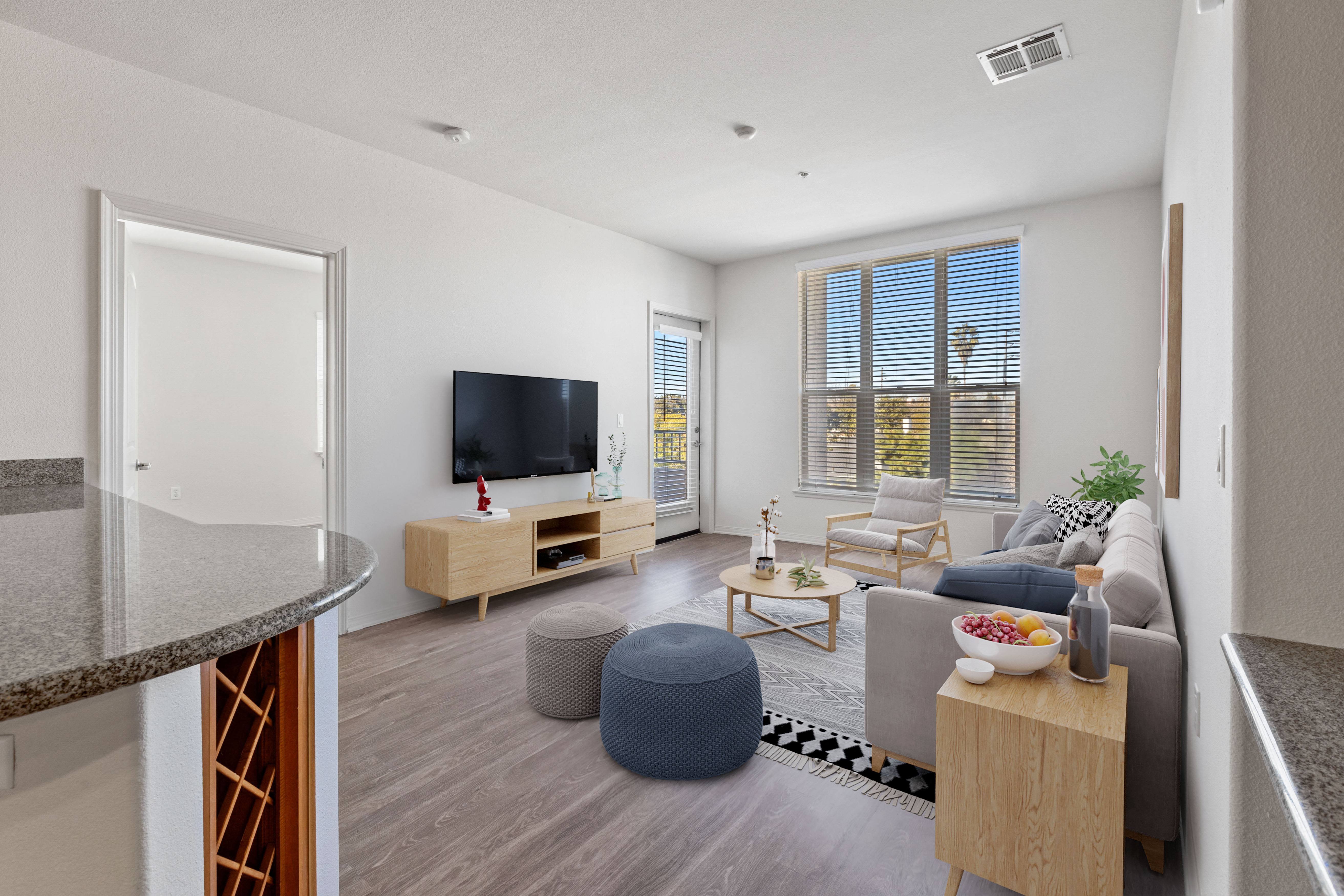 Windsor Lofts at Universal City – photo 4