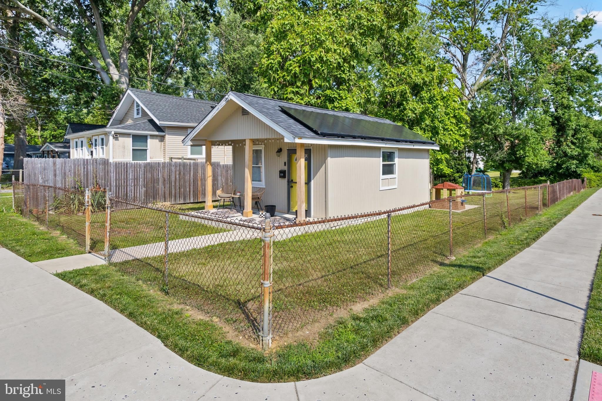 325 W Evergreen Avenue – photo 5