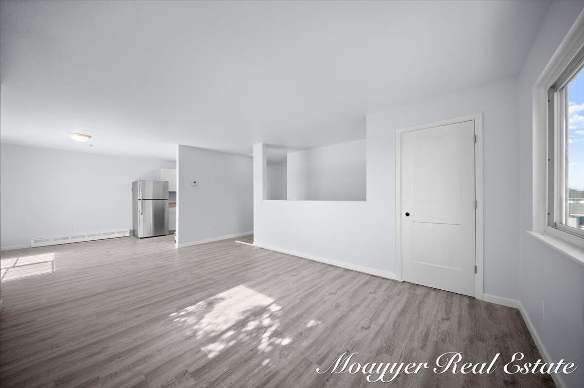 1051 Abbey Court – photo 4