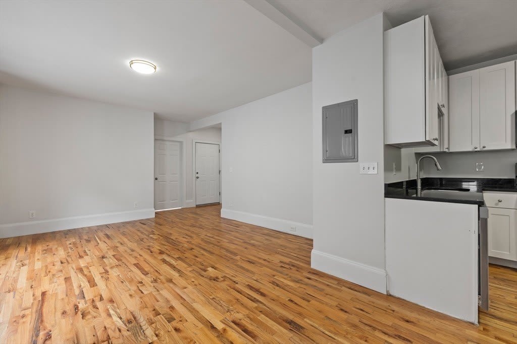 39 Bradley St – photo 2