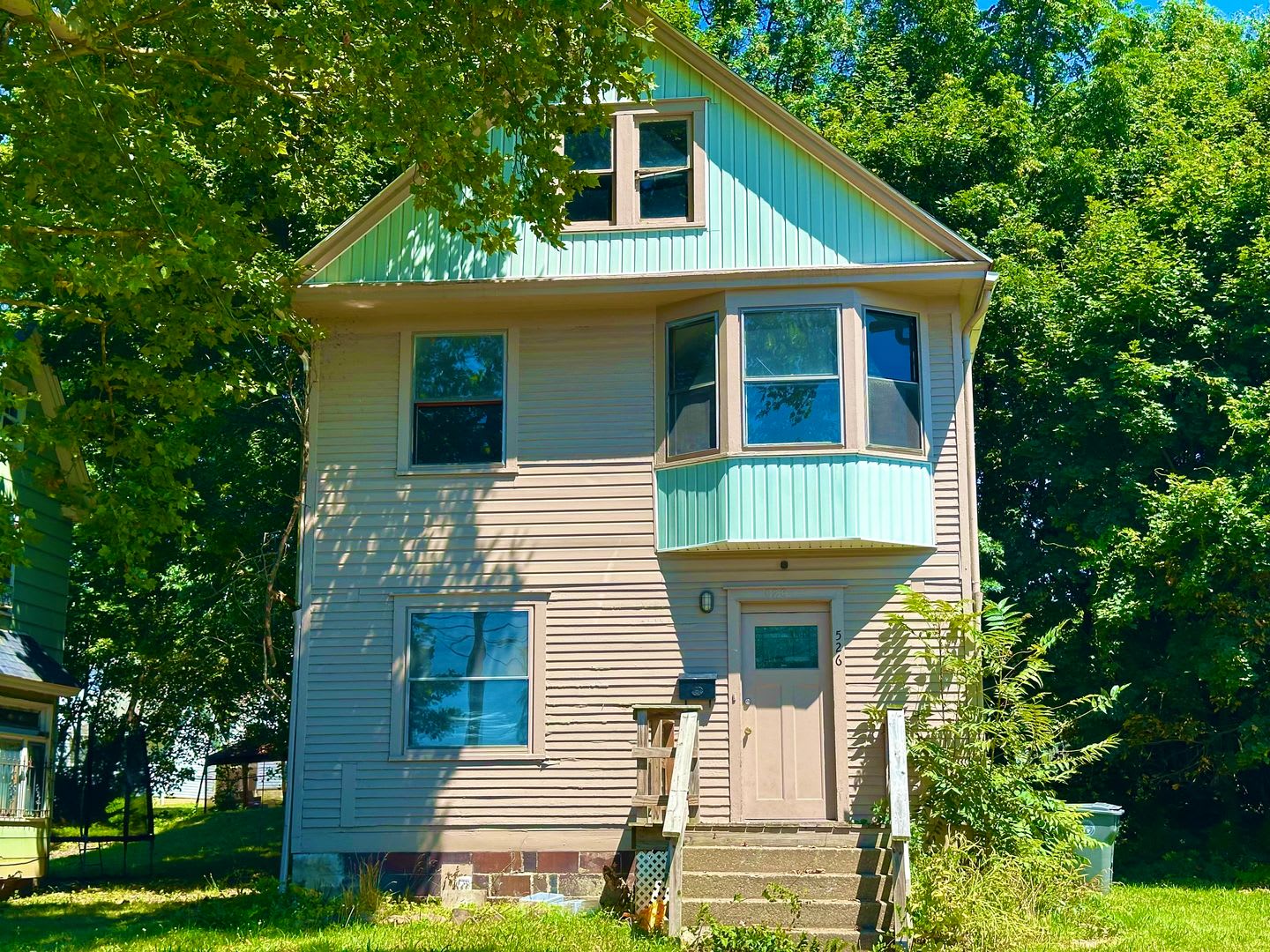 526 Lexington – photo 1