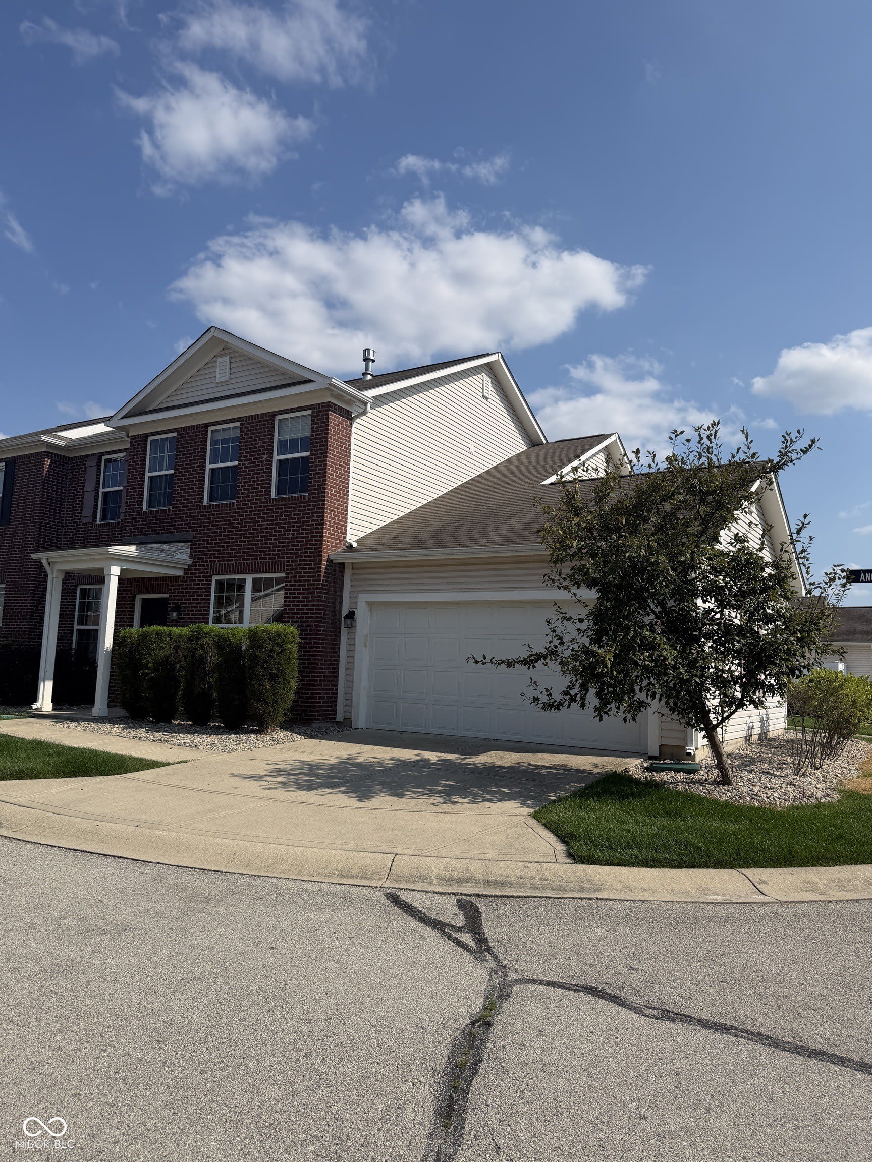 9681 Angelica Drive – photo 2