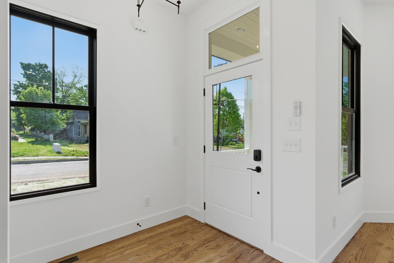 Stunning 4 bedroom East Nashville New Construction – photo 4