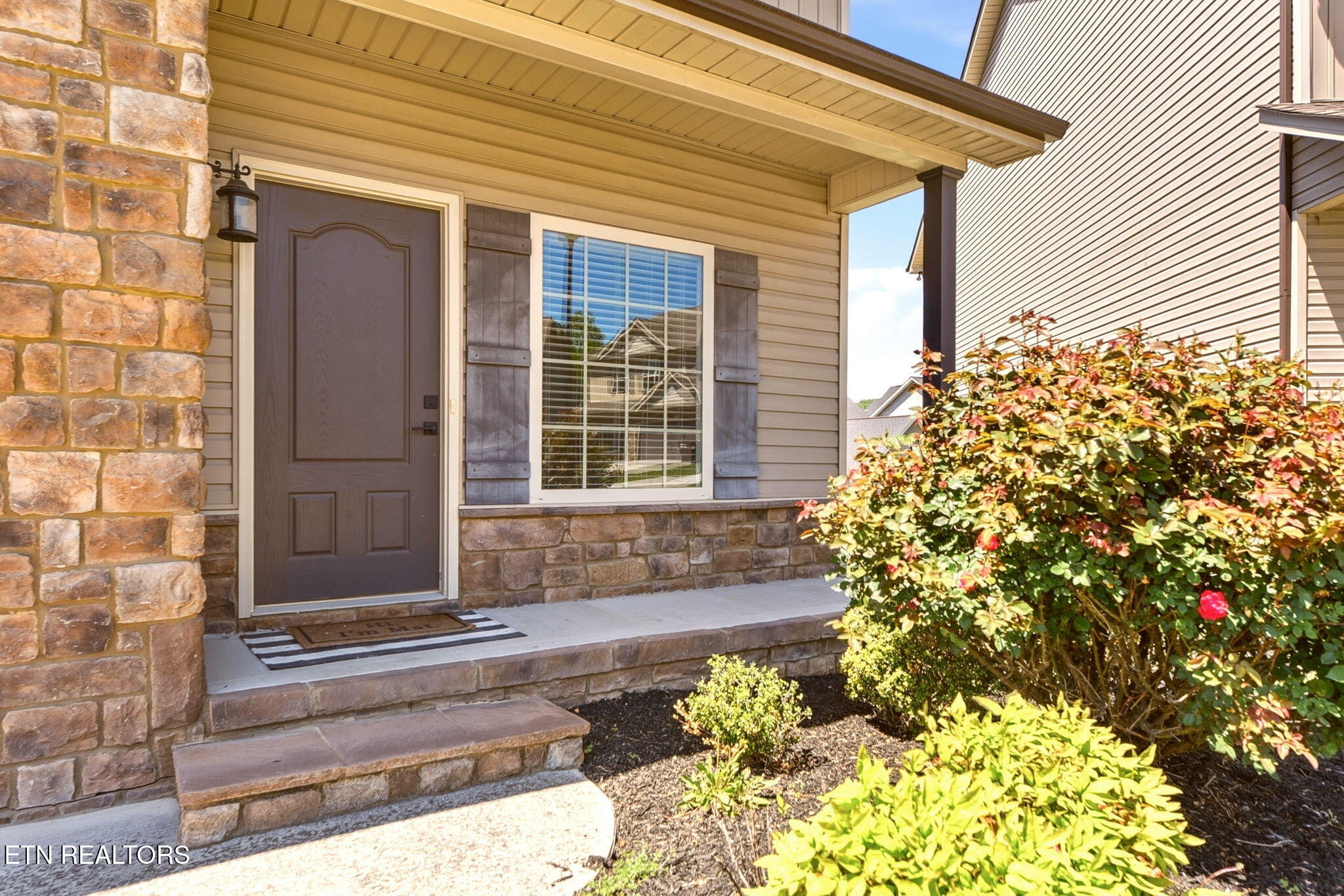 1635 Silver Spur Lane – photo 2