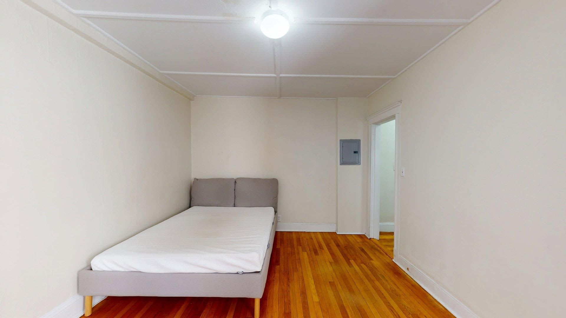 Nicely Renovated Studio In The Heart Of Fenway – photo 3